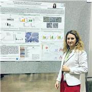 Biologa, con phd in immunologia impartisce lezioni di biologia, biologia molecolare a studenti di scuole superiori e universitari